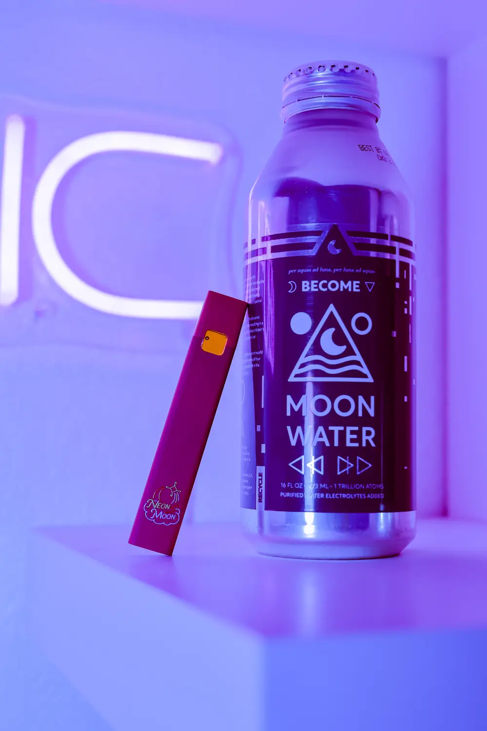 Neon Moon 9